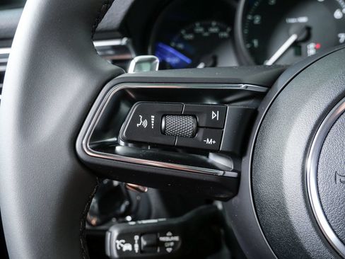 New 2026 Porsche Macan AWD/4WD image 11