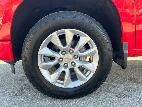 New 2026 Chevrolet Silverado 1500 Custom AWD/4WD image 10