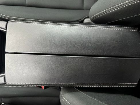 Used 2024 Nissan Rogue S image 26