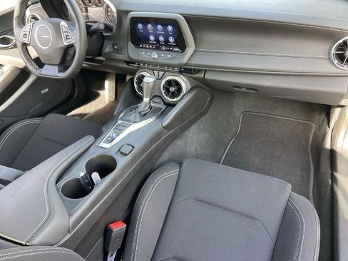 Used 2023 Chevrolet Camaro LT w/ Technology Package image 16