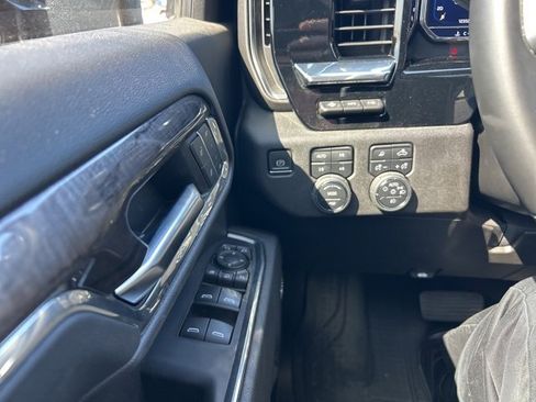 Used 2024 Chevrolet Silverado 2500 LTZ w/ LTZ Premium Package image 16