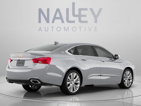 Used 2018 Chevrolet Impala Premier w/ Premier Convenience Package FWD image 3