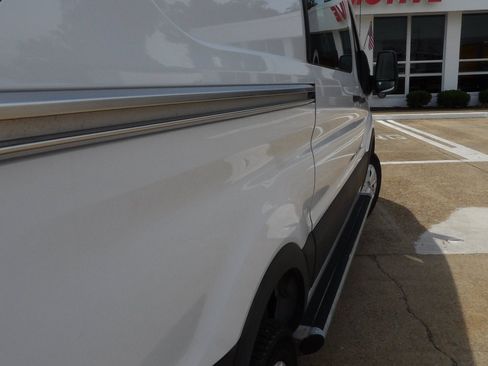Used 2025 Ford Transit 250 Low Roof w/ Exterior Upgrade Package RWD image 9