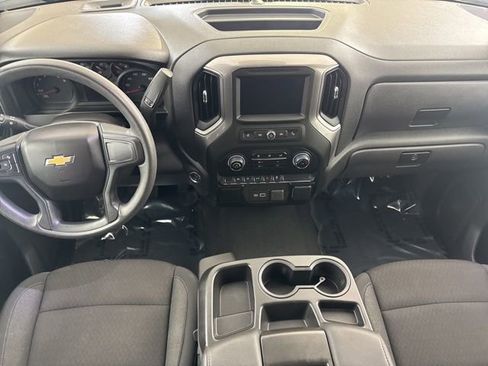 Used 2025 Chevrolet Silverado 1500 Custom image 29
