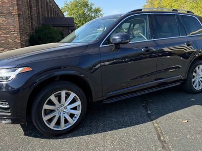 Used 2016 Volvo XC90 T6 Momentum