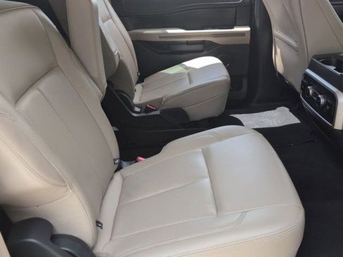 Used 2024 Ford Expedition Max XLT AWD/4WD image 31