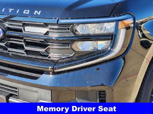 New 2025 Ford Expedition Max Active image 8