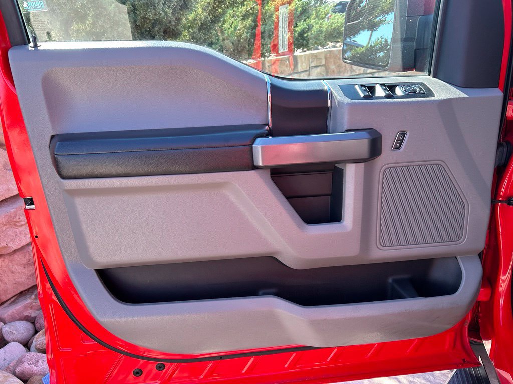 Used 2017 Ford F150 XLT AWD/4WD image 20