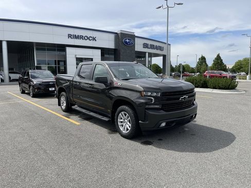 Used 2021 Chevrolet Silverado 1500 RST w/ Convenience Package II AWD/4WD image 2