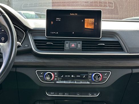 Used 2020 Audi Q5 2.0T Premium Plus w/ Premium Plus Package image 16