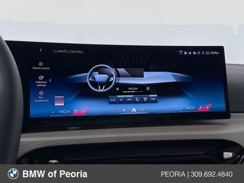 Used 2026 BMW 330i xDrive Sedan w/ Premium Package image 16