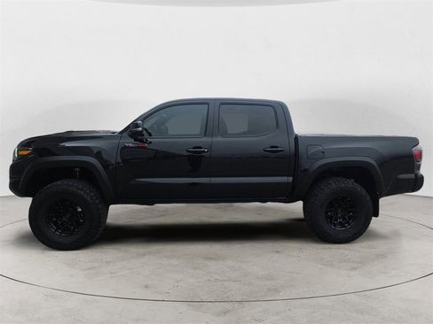 Used 2020 Toyota Tacoma TRD Pro image 2