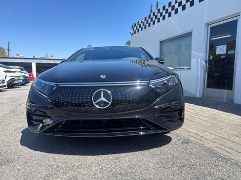 Used 2024 Mercedes-Benz EQS 580 4MATIC Sedan image 2