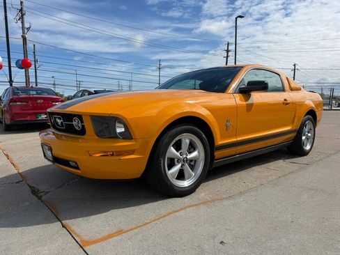 Used 2008 Ford Mustang Coupe RWD image 6