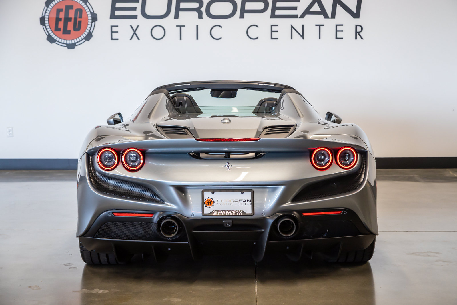 Used 2021 Ferrari F8 Tributo RWD image 11