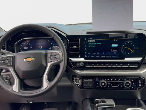 Used 2025 Chevrolet Silverado 1500 LTZ w/ LTZ Premium Package AWD/4WD image 16