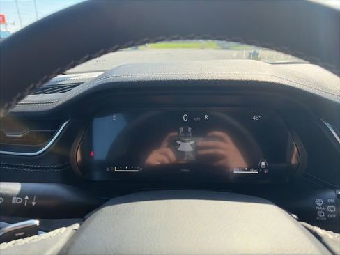 New 2025 Jeep Grand Cherokee Limited w/ Black Appearance Package image 16