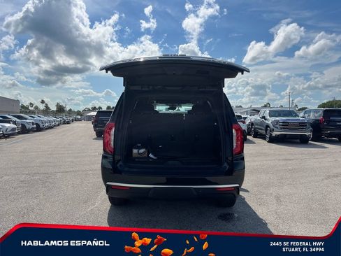 Certified 2024 GMC Yukon Denali w/ Advanced Technology Package AWD/4WD image 17