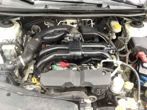 Used 2016 Subaru Impreza 2.0i Premium image 8