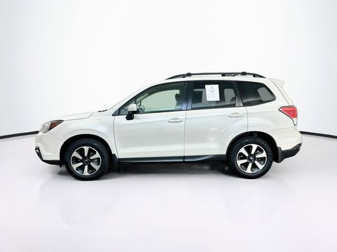 Used 2018 Subaru Forester 2.5i Premium AWD/4WD image 4