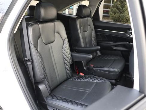 Used 2021 Kia Sorento SX image 12