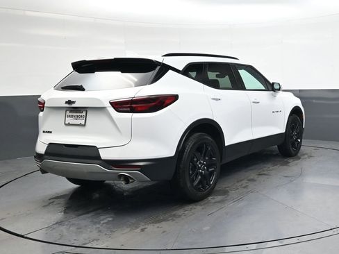 Used 2024 Chevrolet Blazer LT image 4