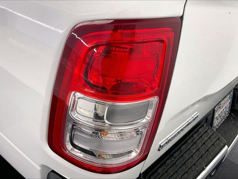Used 2020 RAM 2500 Big Horn AWD/4WD image 28