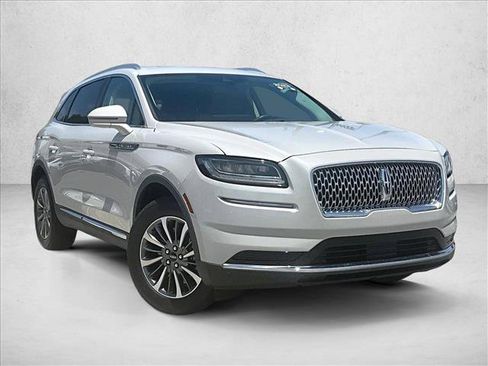 Used 2023 Lincoln Nautilus FWD image 12
