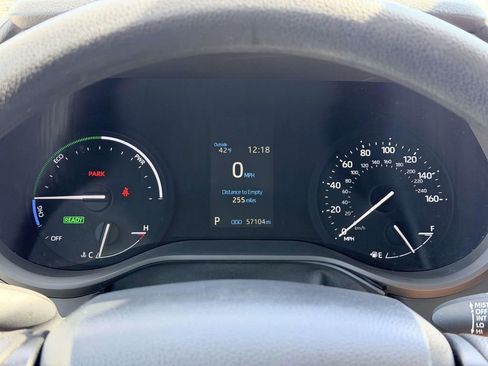 Certified 2023 Toyota Sienna LE image 9