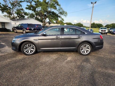 Used 2015 Ford Taurus Limited FWD image 9