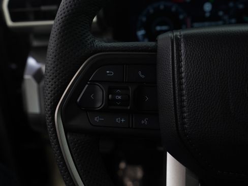 Used 2026 Toyota Tacoma TRD Off-Road w/ TRD Off Road Upgrade Package image 17