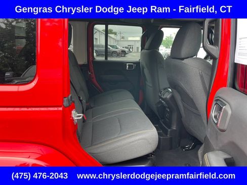 Certified 2025 Jeep Wrangler Unlimited Sahara AWD/4WD image 25