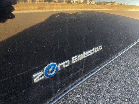 Used 2014 Nissan Leaf SV w/ LED & Quick Charge Package image 10