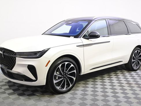 New 2026 Lincoln Nautilus Black Label image 2