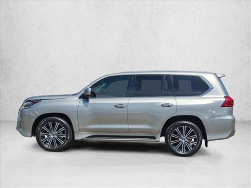 Used 2021 Lexus LX 570 4WD w/ Luxury Package image 9