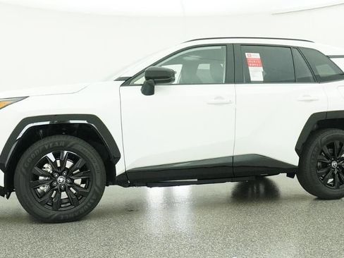 New 2026 Toyota RAV4 SE image 18
