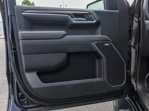 Certified 2022 Chevrolet Silverado 1500 RST image 15