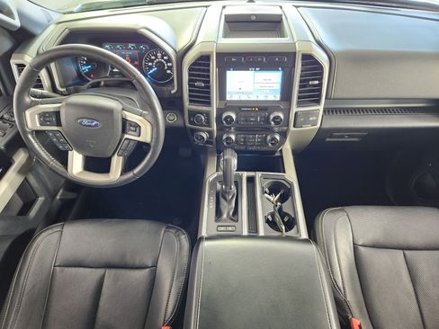 Used 2018 Ford F150 Lariat w/ Equipment Group 502A Luxury AWD/4WD image 15