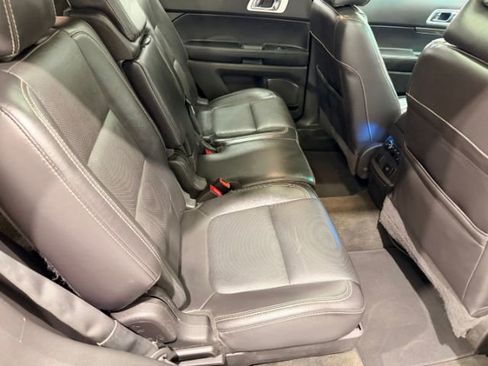 Used 2015 Ford Explorer Sport w/ Equipment Group 401A AWD/4WD image 17