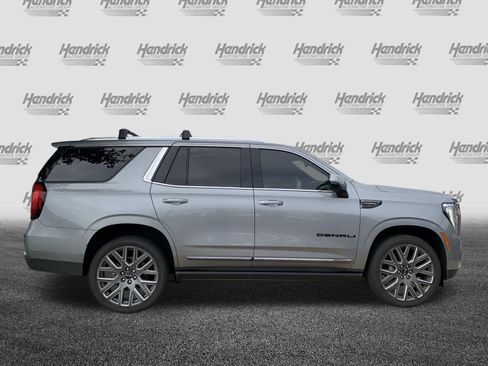 Used 2026 GMC Yukon Denali Ultimate AWD/4WD image 11