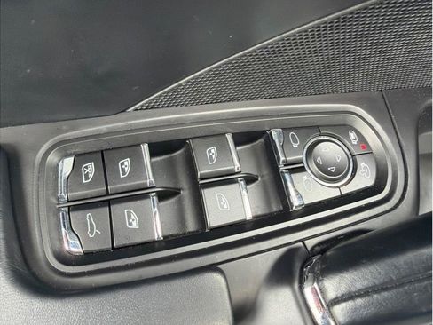 Used 2016 Porsche Cayenne GTS AWD/4WD image 10