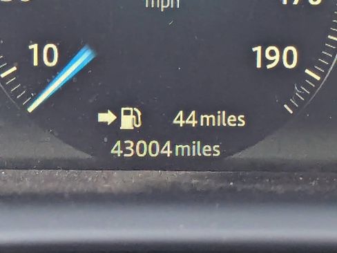 Used 2019 Jaguar XJ R-Sport image 25