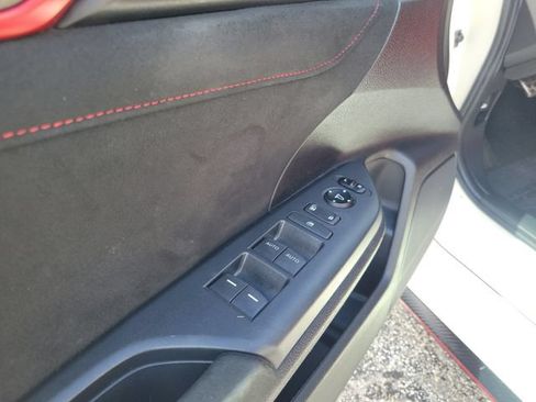 Used 2019 Honda Civic Type R image 14