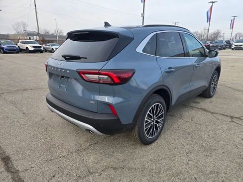 New 2026 Ford Escape Base image 3
