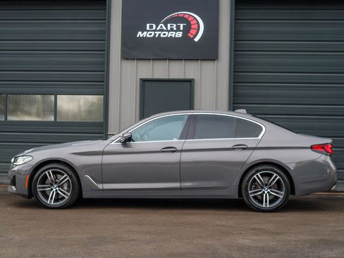 Used 2021 BMW 530i w/ Convenience Package image 4