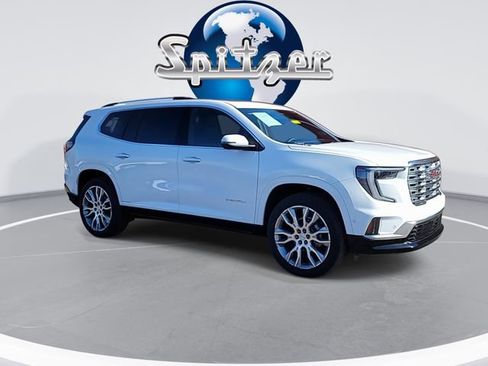 Used 2025 GMC Acadia Denali w/ Super Cruise Package image 2