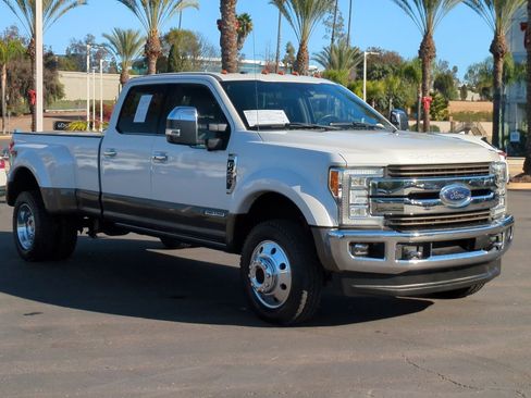 Used 2017 Ford F450 King Ranch w/ King Ranch Ultimate Package image 3