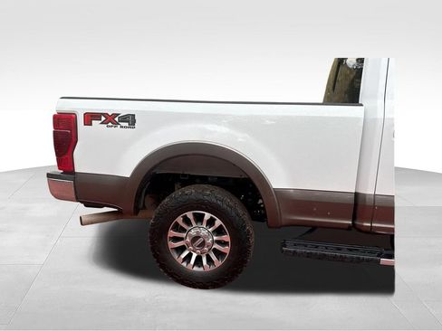 Used 2022 Ford F250 Lariat w/ Lariat Ultimate Package AWD/4WD image 32
