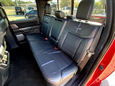 Used 2025 Ford F150 Platinum image 36