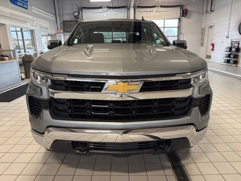 Used 2023 Chevrolet Silverado 1500 LT image 8